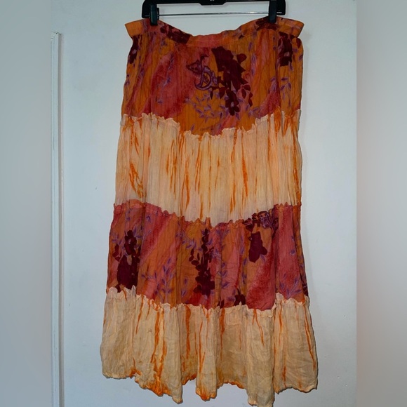 Women's Plus Size Artsy Boho Floral Skirt - Picture 1 of 6